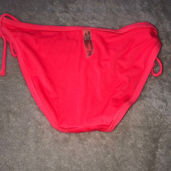 Victoria’s Secret bikini bottoms - Picture 7 of 7